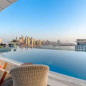Appartamento Stunning Palm - Rooftop Infinity Pool & Private Access - Maxstays Dubai