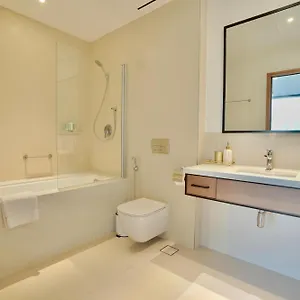 High-rise Vida Marina Views