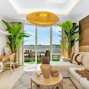 Chic 1 Bedroom With Palm Views In Palace