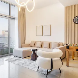 Luxury 3 Bhk In Marina By Dpie Dec 1307 * 두바이