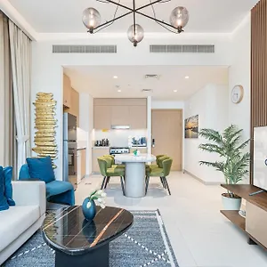 Апартаменты Creek With Private Terrace & Direct Pool Access *