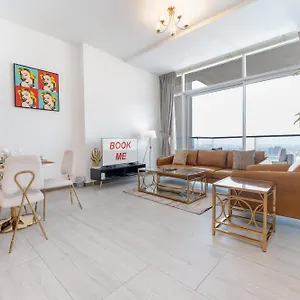 Elegant 1 Bedroom In Jvc Sleeps 2 With Balcony * דובאי