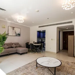 Spacious 1br With Balcony In Jlt Cluster E *