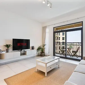 Апартаменты Serene 1br With Pool, Gym, & Kids Playground