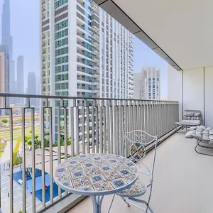 شقة Trps - Downtown Views Ii Tower 2, Downtown - 3br Maids - Stylish Near Burj Khalifa & Attractions دبي