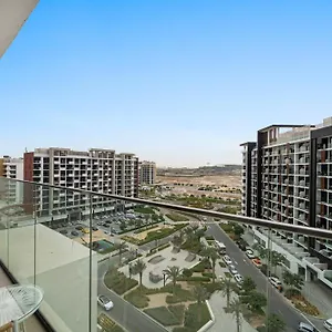 Vayk - Modern 1br In Azizi Riviera *