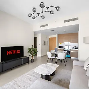 아파트 Vayk - Stylish 1br Getaway In Creek Harbour