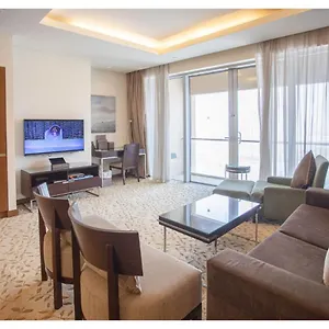 Mall Residences -luxury 1 Bedroom *