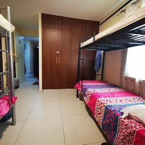 Hostel Bed Space For Females Near Metro Station *