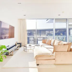 Luxurious Oasis - Breathtaking Views - Ain * Dubai