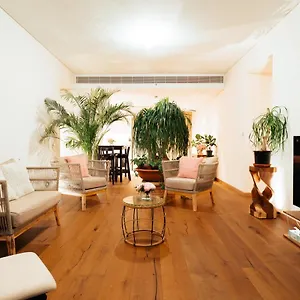 Apartment Address *