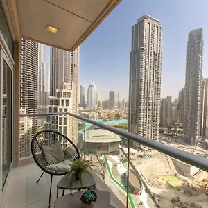 Apartment Maison Privee - Apt With Danish Twist & Burj Khalifa Views Dubai