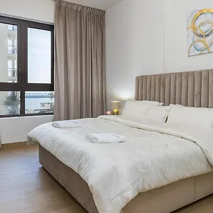 Apartment With Partial Sea View In La *