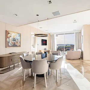 Apartment Daniels Five Palm 2br With Maid And Sea View Dubai