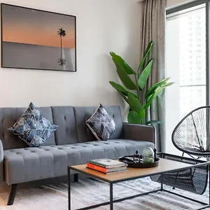 Ultimate / 5 Min Walk From Mall / Brand New / Downtown * Dubai