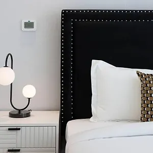 Magnificent - Luxurious 3 Bedroom With Marina View *