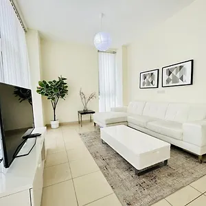 Apartment Spacious 2br With Central Location At Standpoint Tower *