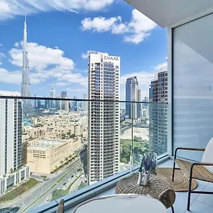 Luxury Studios With Burj Khalifa View - Marquise Square Tower Apartment *