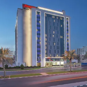 Hampton By Hilton Airport Дубай