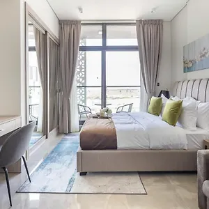 Frank Porter - Majestique 2 Apartment