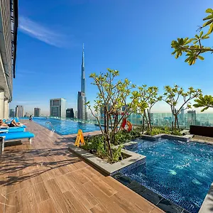 Burj Khalifa View Balcony With 64th Floor Infinity Pool In Paramount Midtown Dubai