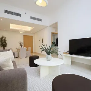 Apartment Modern 1 Bed In Al Warqa *