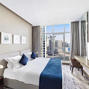 Modern Elegance Canal Views At Prive 1102a Dubai
