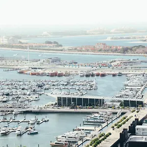Escape 24 - Brand New & Luxury 1br High Floor Marina Pinnacle - Marina Harbour Views * Dubái