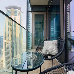 Apartment Naseem - Stylish 1br Overlooking The Marina Dubai