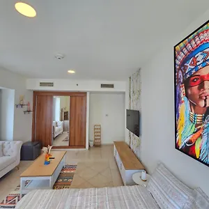 Homestay Super Host At Highest Residential Tower In The World, Private In A Shared Dubai