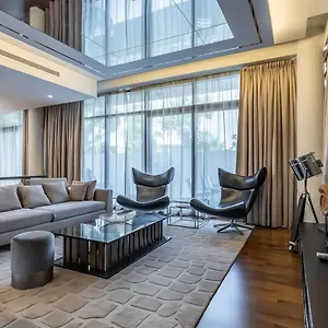 Damac Paramount Picadilly 5br Wmaids Villa *