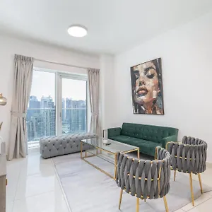 Marina Views And A 3 Bedroom In Marina *