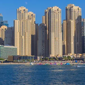 Hilton The Walk Hotel Dubaj