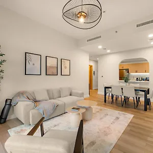 Elegant 3-bedroom - Panoramic Burj Khalifa And Downtown Views *