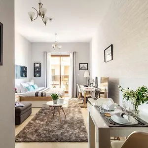 Frank Porter - Elite Sports Apartment *
