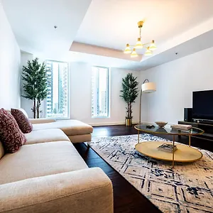Central Place 2br Limestone House, Link To Ritz & Gate Ave * Dubai