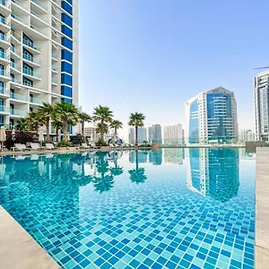 Appartement Higuests - Roomy And Chic With Panoramic Canal Views Dubai