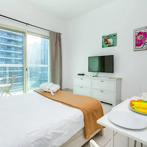 Bespoke Holiday Homes - Studio With Marina View * Dubai