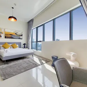 Apartment Bay Central, Tower - Tranquil Two Bedroom *