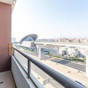 403, Avenue Residences 1 Apartment *