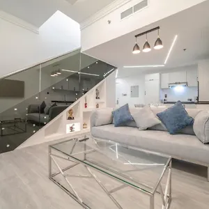 Luxury 5 Mins From The Palm Apartment *