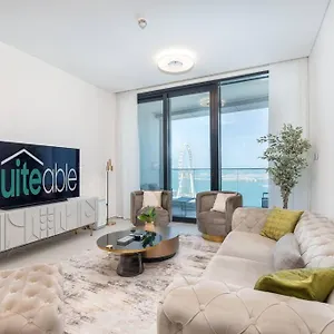 Suiteable Homes - Sensational 3 Bedroom With Mesmerizing Seaview *
