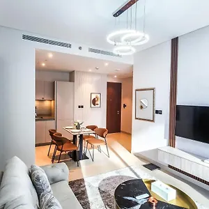 By Latinem 2br Holiday Cvr B1808 Near Burj Khalifa *