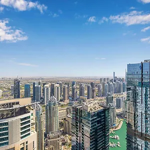 Upgraded Two Bedroom In Marina *