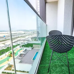 By Latinem Luxury 2br Holiday Cvr A605 Near Burj Khalifa *