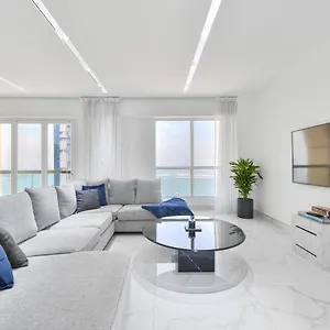 Beachside Bliss - Luxurious 2 Bedroom Jbr Apartment *