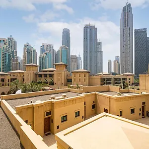 Apartment Artsy One Bed -5mins To Mall, Burjkhalifa *