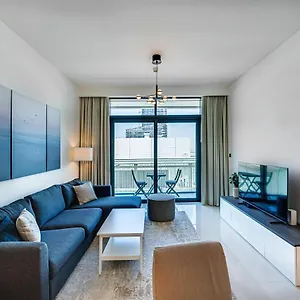 Apartment Bright And Cozy On The Beachfront