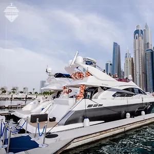 Hotel en barco Babbar Yachts Dubái