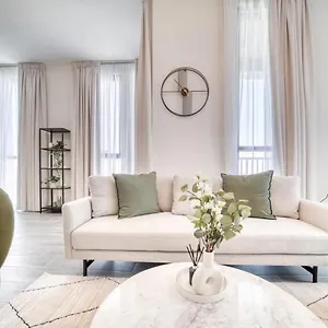 Apartment Peaceful 2br With Assistant At Mesk 1 Midtown Production By Deluxe Homes